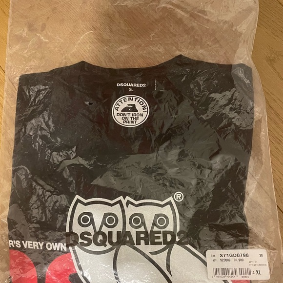 New OVO Dsquared 
Size XL - Picture 3 of 3